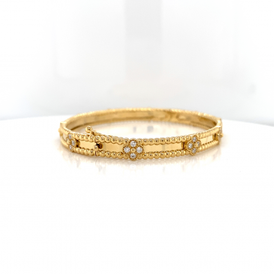 DIAMOND BANGLE WITH FLOWER DESIGN