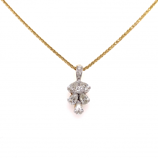 FLOWER DIAMOND PENDANT