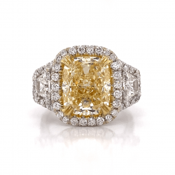 RADIANT CUT FANCY LIGHT YELLOW DIAMOND RING RADIANT CUT FANCY LIGHT YELLOW DIAMOND RING