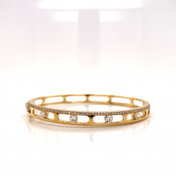 OPEN HINGED DIAMOND BANGLE