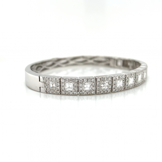 ROUND & ASSCHER DIAMOND BANGLE