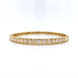 BAGUETTE DIAMOND BANGLE