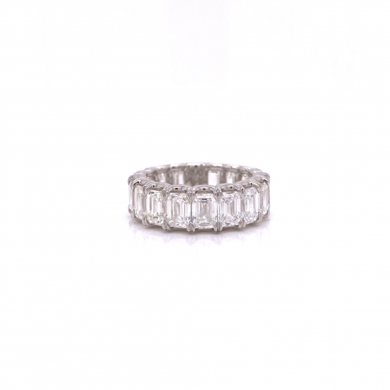 EMERALD CUT DIAMOND ETERNITY BAND