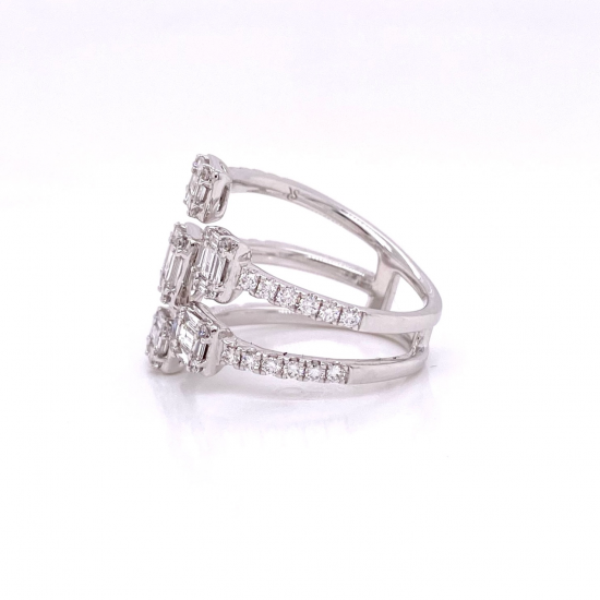 LADIES DIAMOND RING