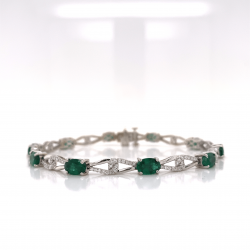 INFINITY LOVE EMERALD DIAMOND BRACELET INFINITY LOVE EMERALD DIAMOND BRACELET