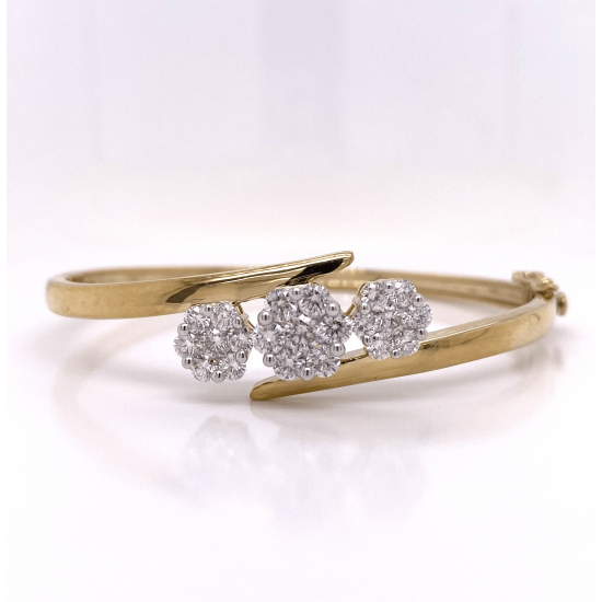 THREE CLUSTER DIAMOND BANGLE